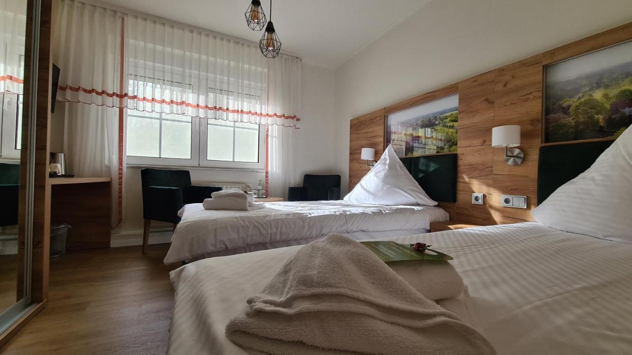 Hotel Am Wald B&B ミッヒェルドルフ エクステリア 写真