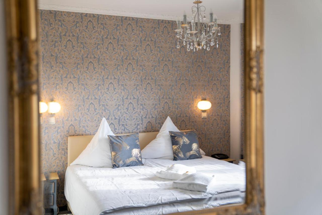Hotel Am Wald B&B ミッヒェルドルフ エクステリア 写真
