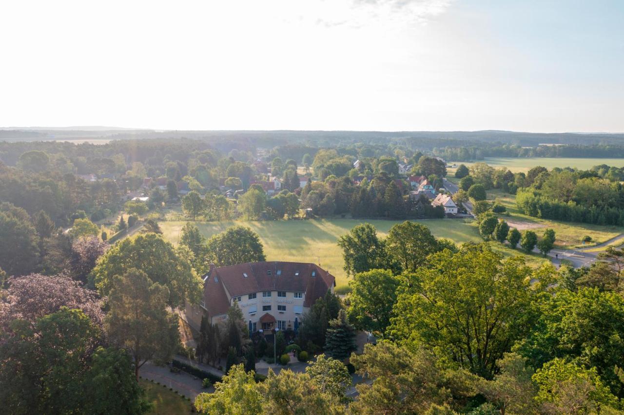 Hotel Am Wald B&B ミッヒェルドルフ エクステリア 写真