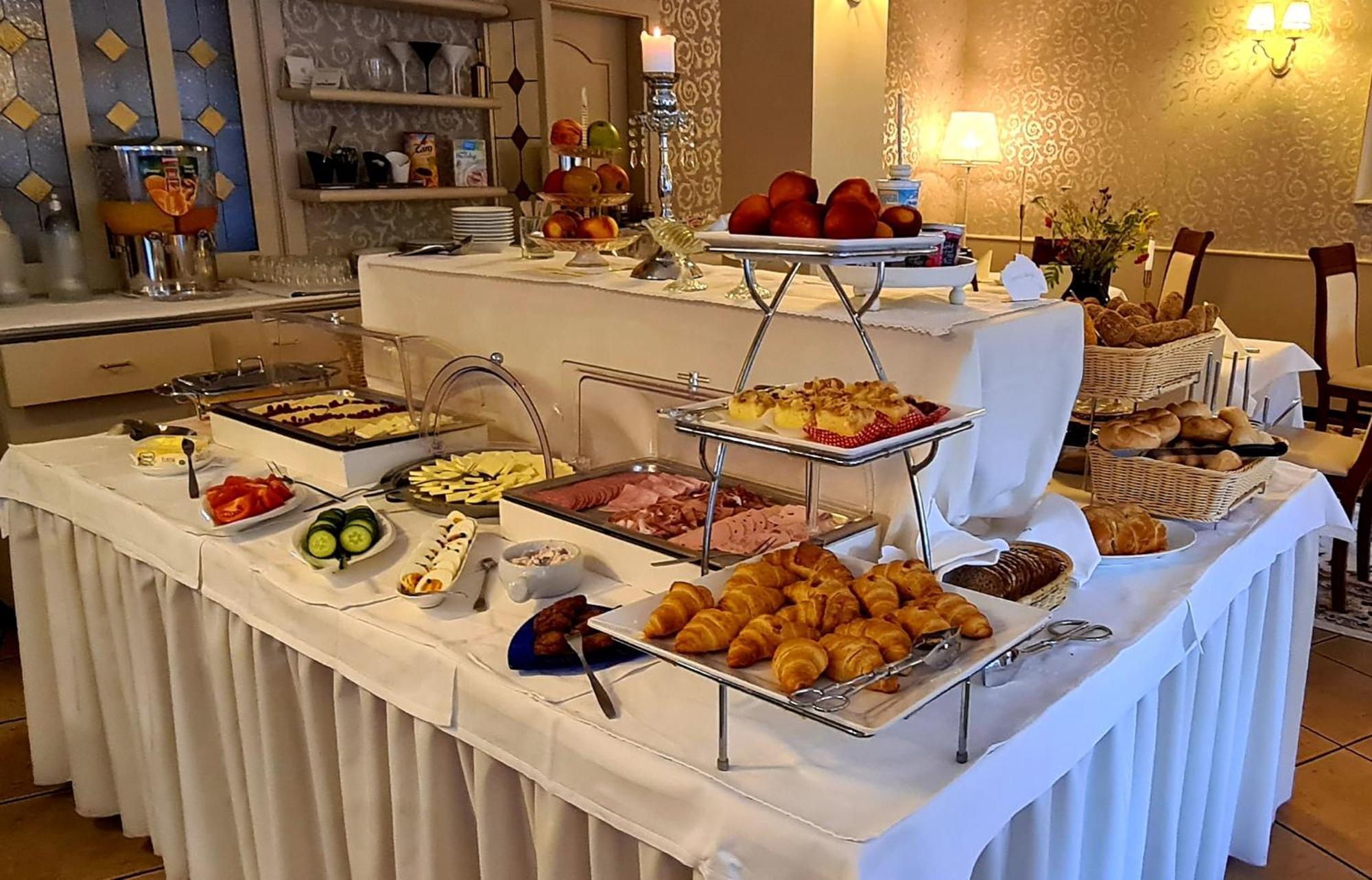 Hotel Am Wald B&B ミッヒェルドルフ エクステリア 写真